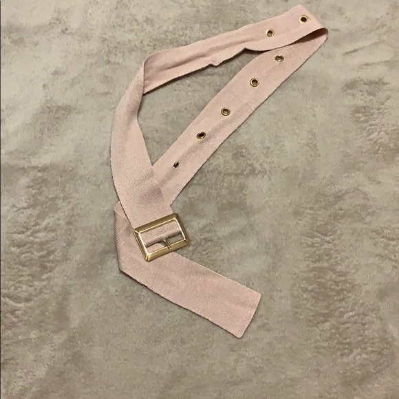 Pink fitted dress - Picture 3 of 4